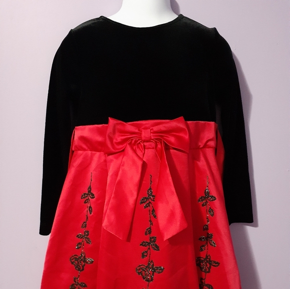 Rare Editions Other - Girls red and black dress size 6